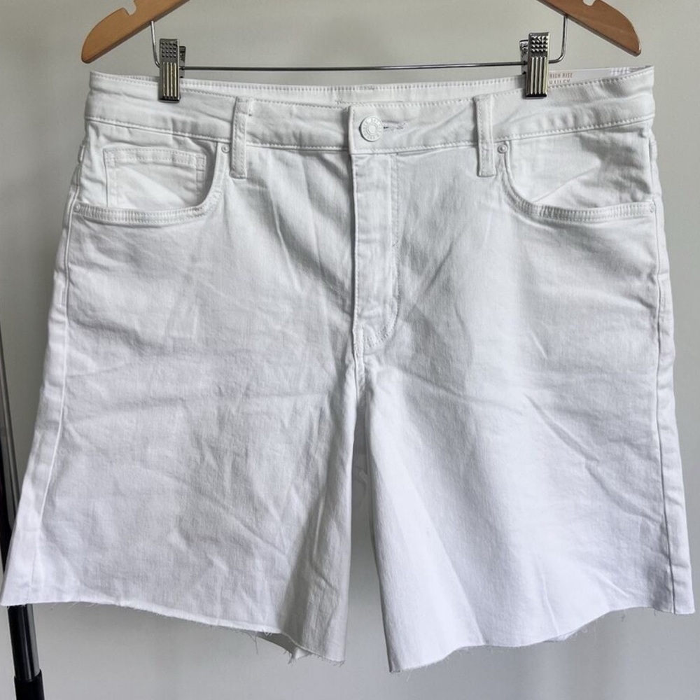 Anthropologie “Kut from the Kloth” Women’s White Burmuda Shorts NWT
